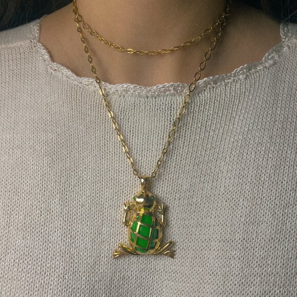Lilly Pulitzer Green Oval Cabochon Frog Animal Gold Pendant Long Chain Necklace - Picture 11 of 12